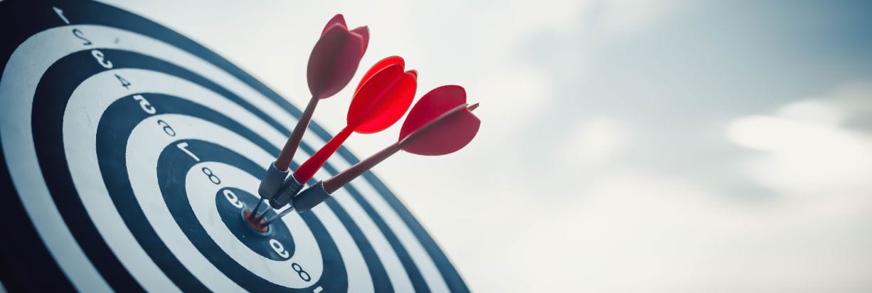 How to Build a Challenge Network (and Why Your Supporters Alone Won’t Make You a Better Leader)